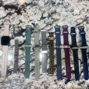 Apple Watch Series 8/45mm lots of accessories.